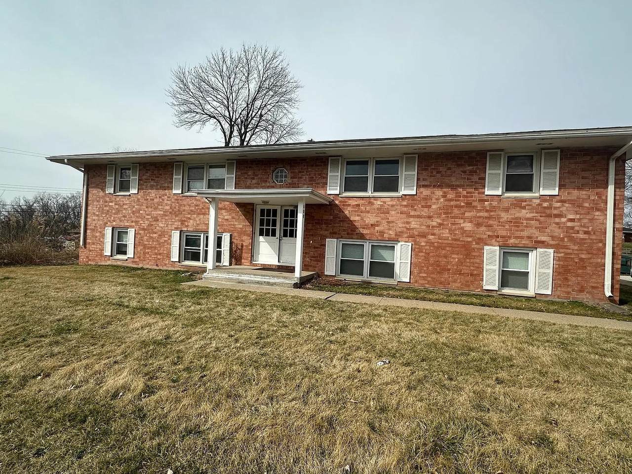 608 Knoll Drive - Photo 1