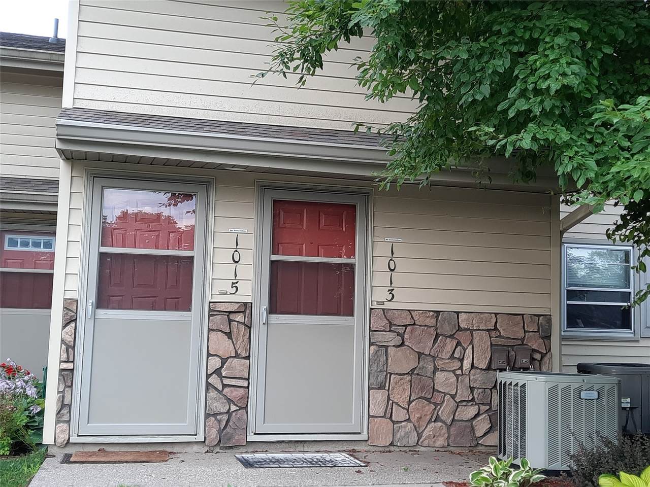 1015 Greenwood Street - Photo 1