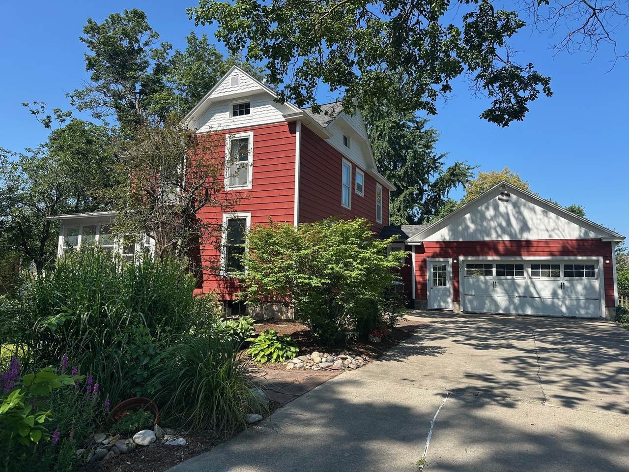 804 4th Avenue - Photo 1
