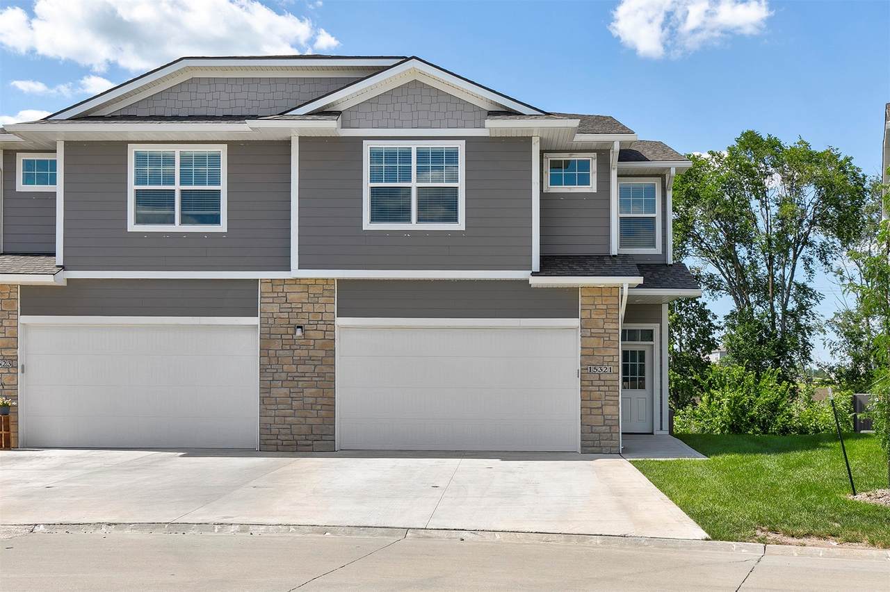 15323/15321 Goldenrod Drive - Photo 1
