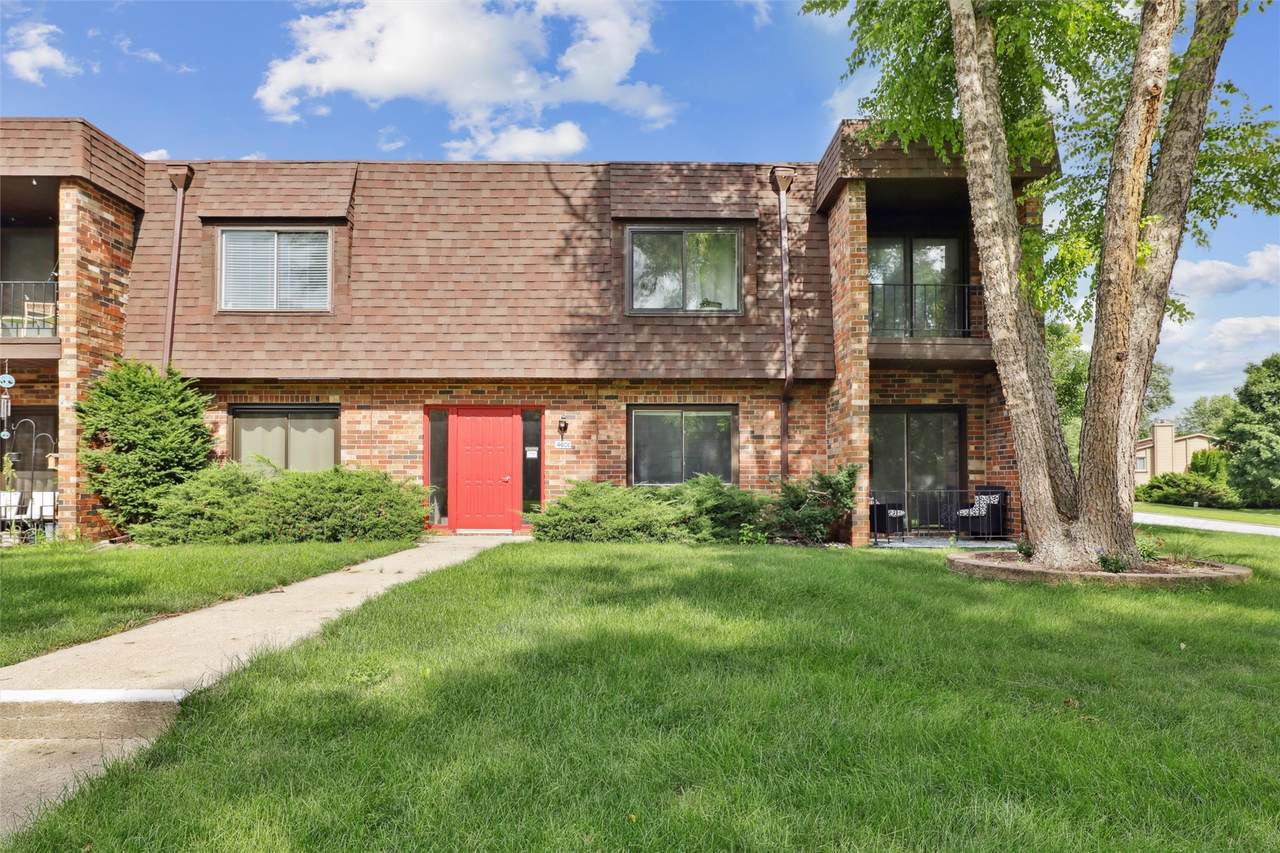 4601 Woodland Avenue - Photo 1