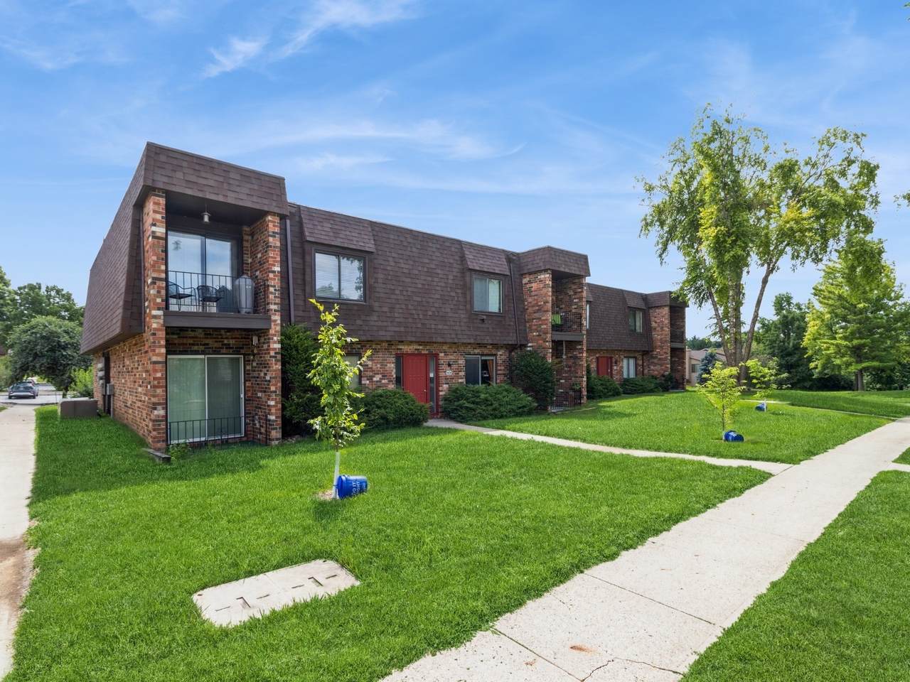 4609 Woodland Avenue - Photo 1