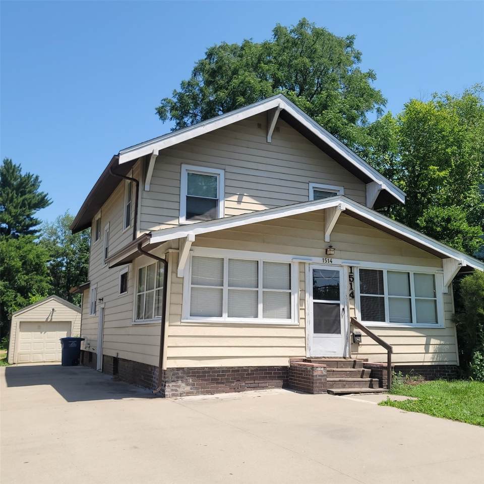 1514 Guthrie Avenue - Photo 1