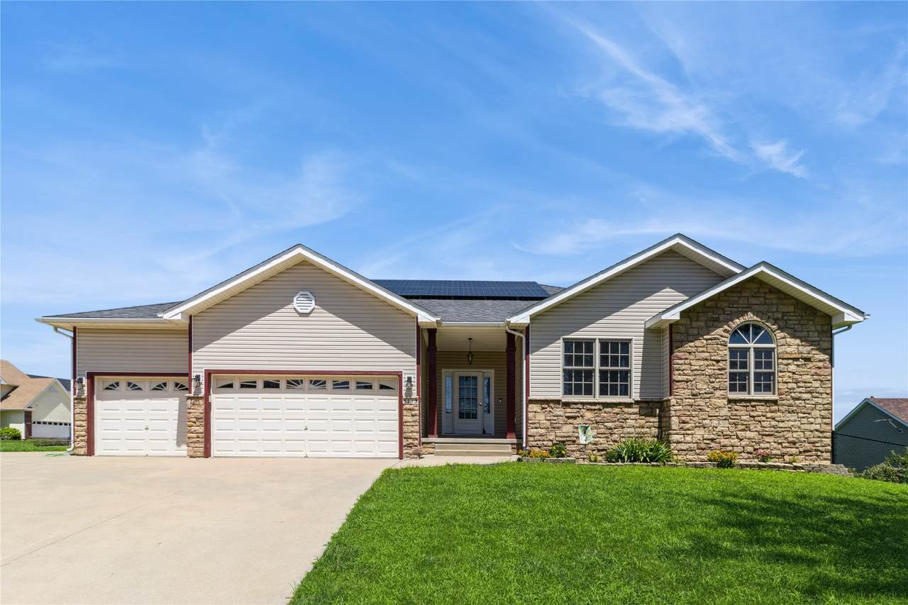 3112 Hart Avenue - Photo 1