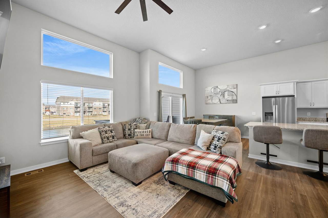 929 Traverse Drive - Photo 1