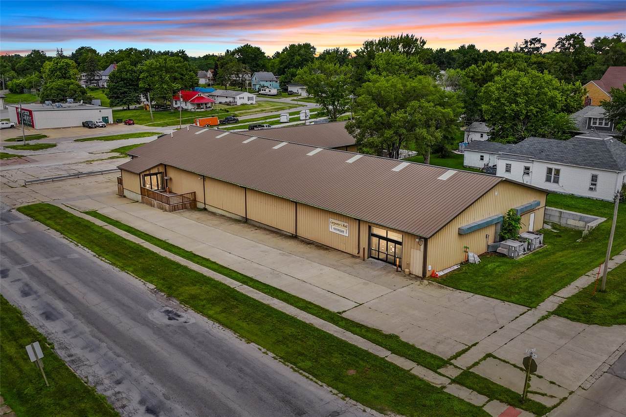 1215 Court Avenue - Photo 1