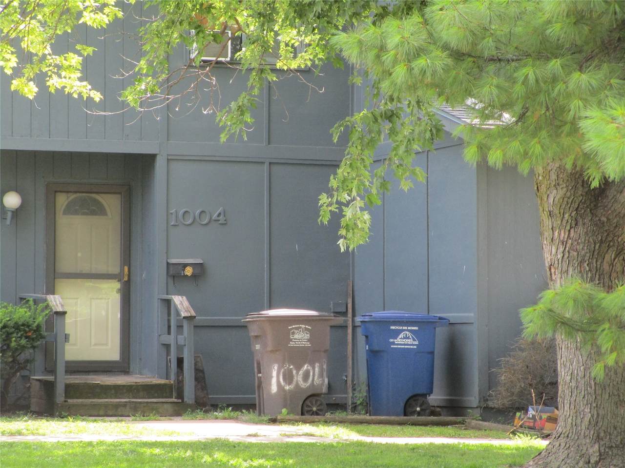 1004 Laurel Street - Photo 1