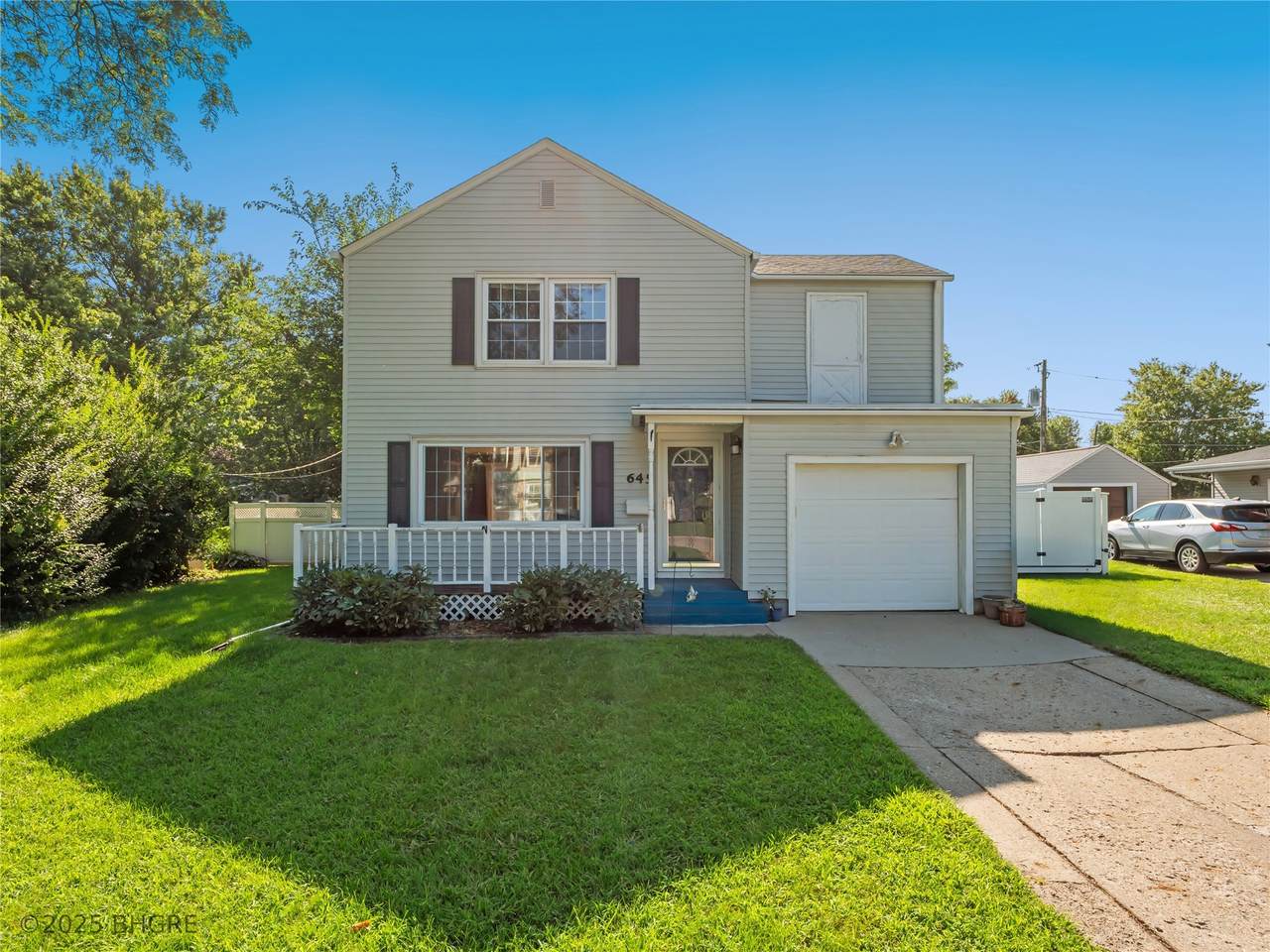 645 Kenworthy Drive - Photo 1