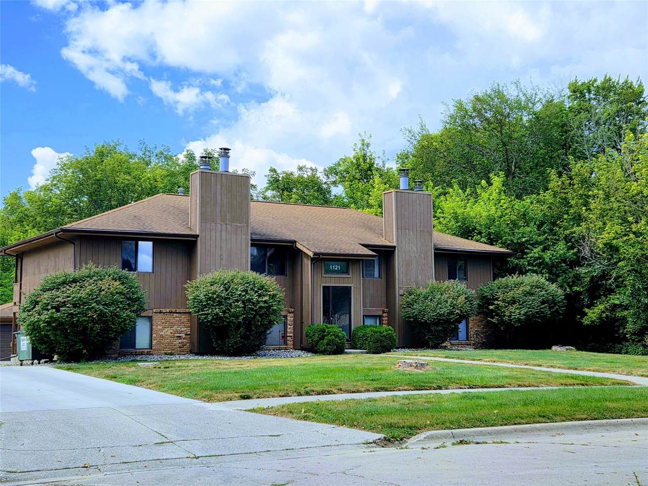 1121 & 1127 Parkway Drive - Photo 1