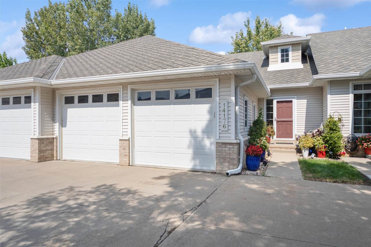 14176 Pinnacle Pointe Drive - Photo 1