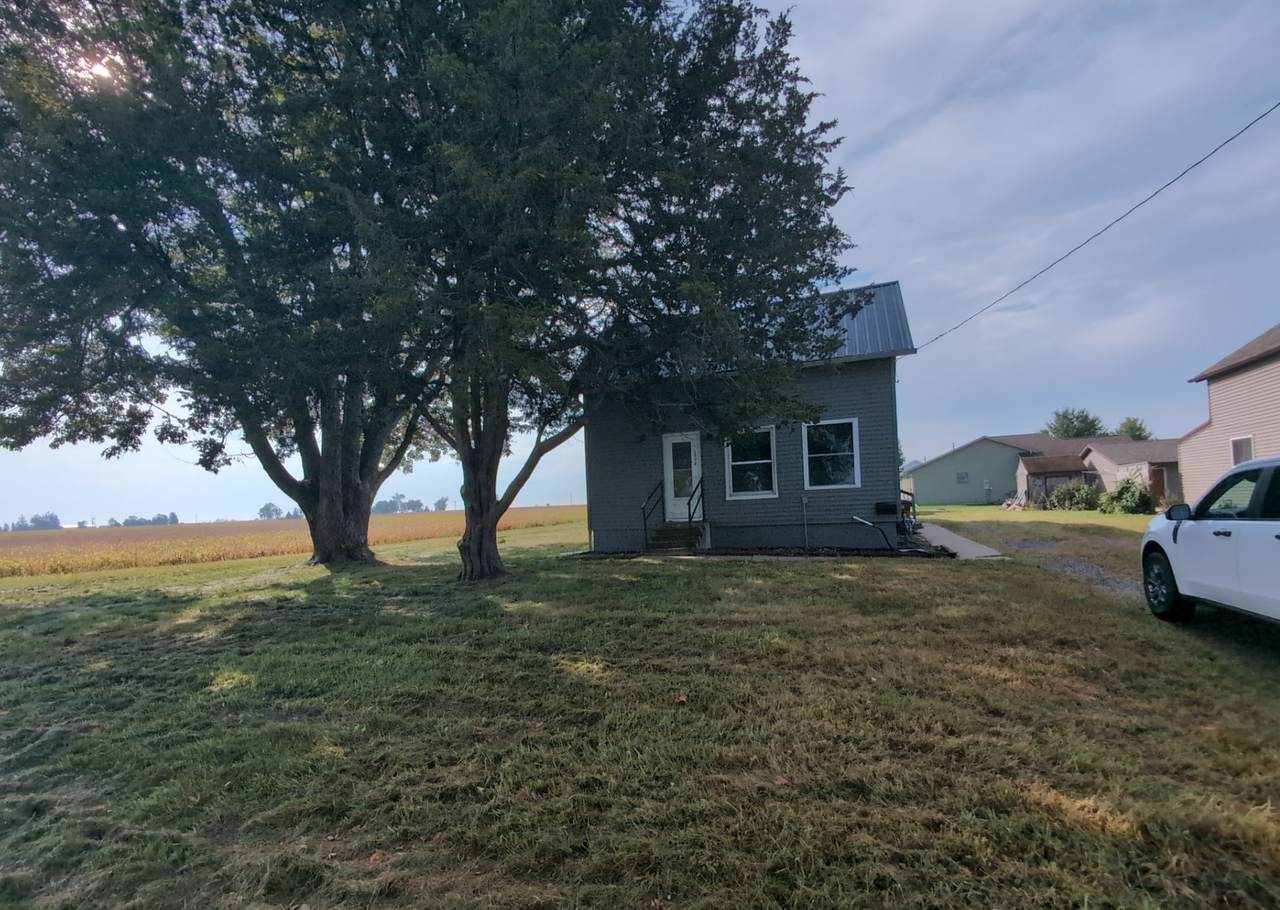 1532 Davis Avenue - Photo 1