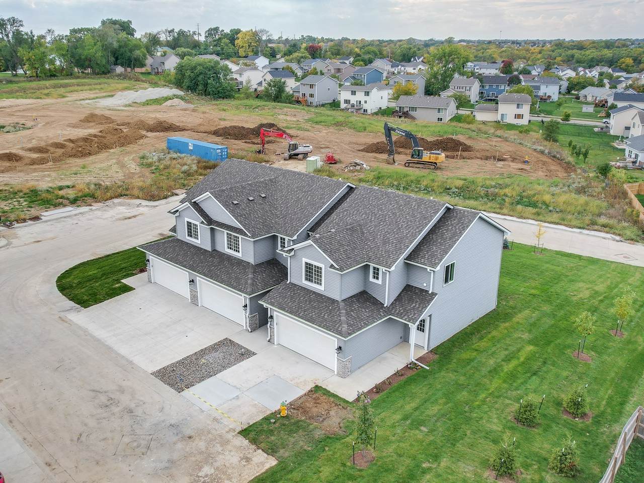 7000 Lake Ridge Avenue - Photo 1