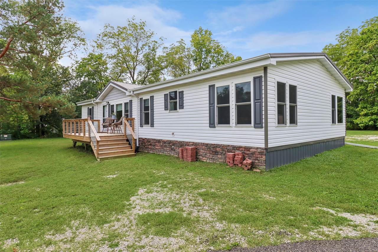 809 Ashton Avenue - Photo 1