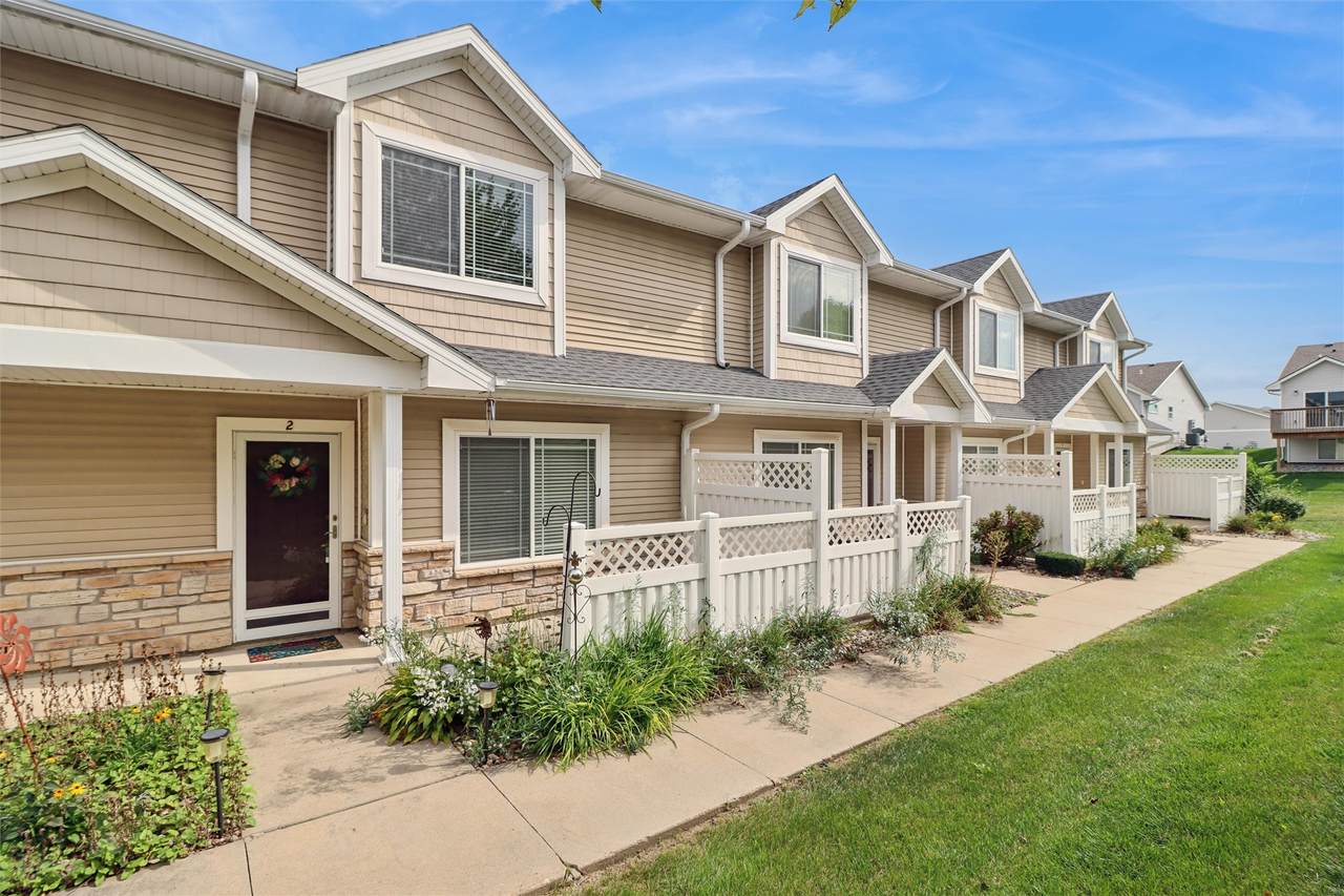 2321 Hart Avenue - Photo 1