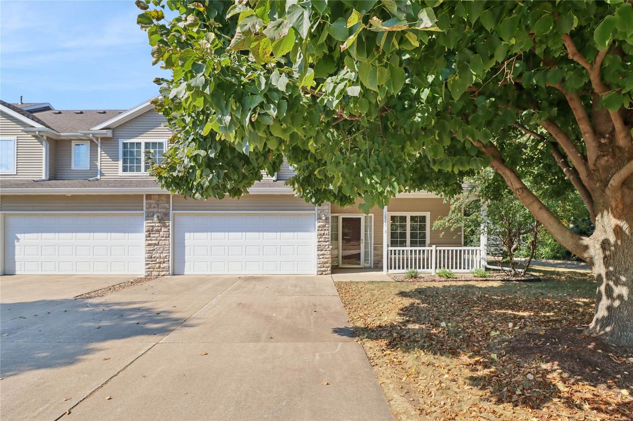 10515 Hickory Drive - Photo 1