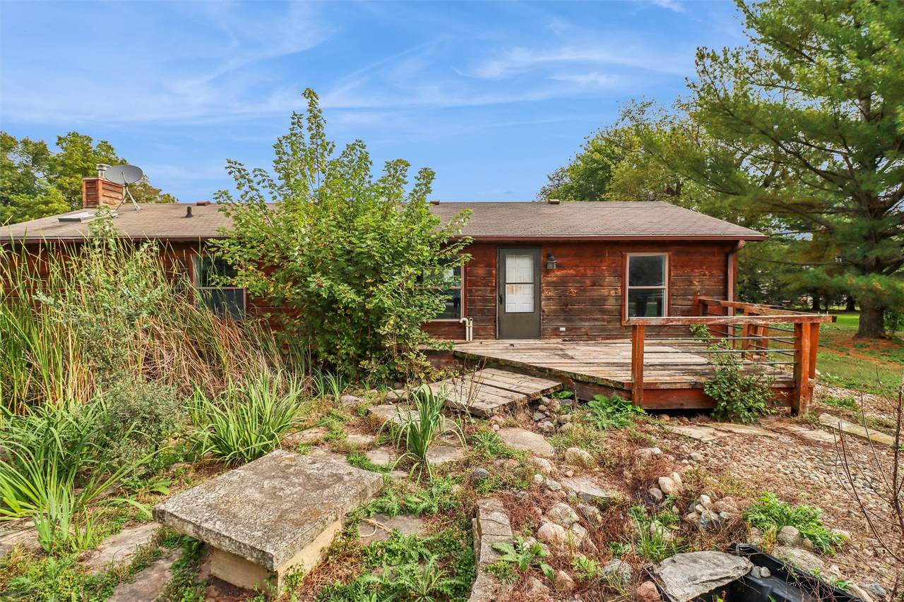 1350 Morning Glory Road - Photo 1