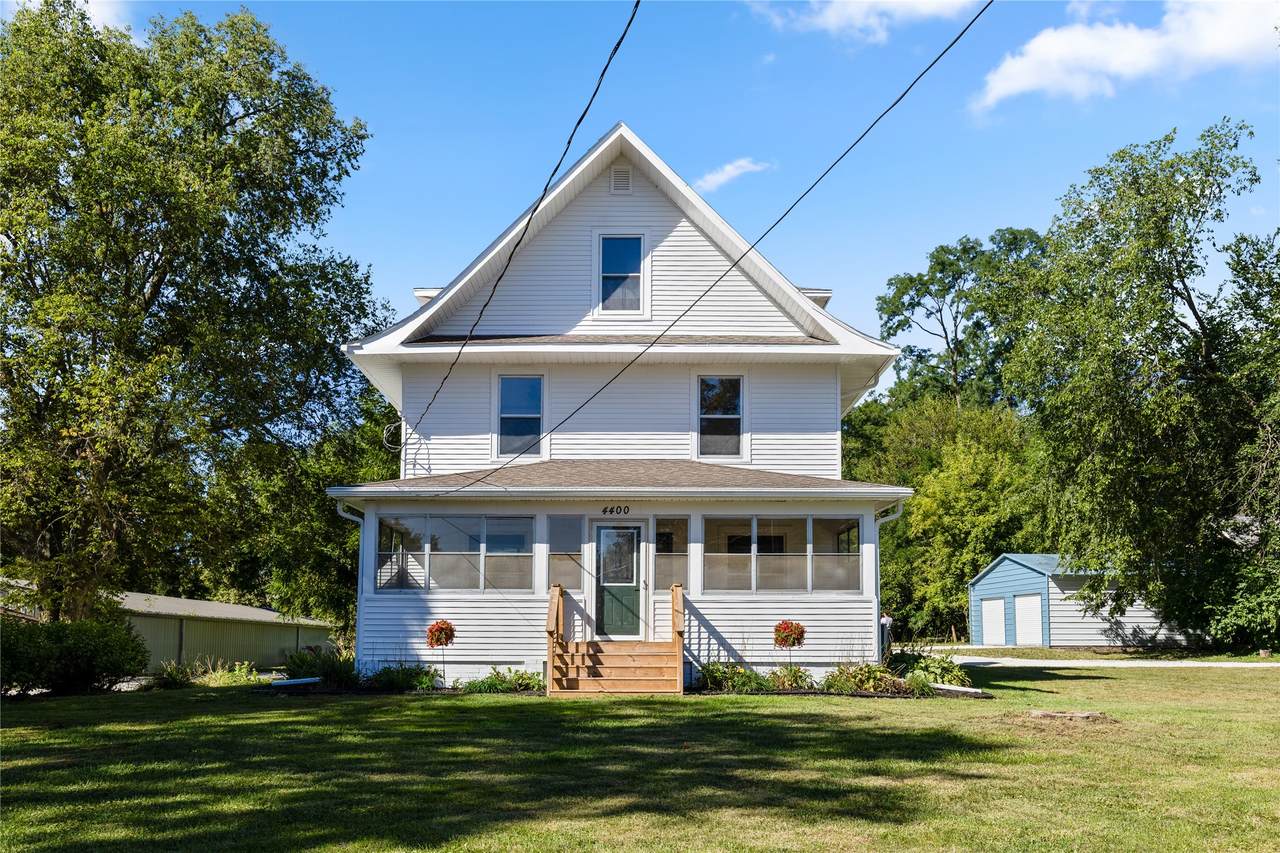 4400 6th Drive - Photo 1