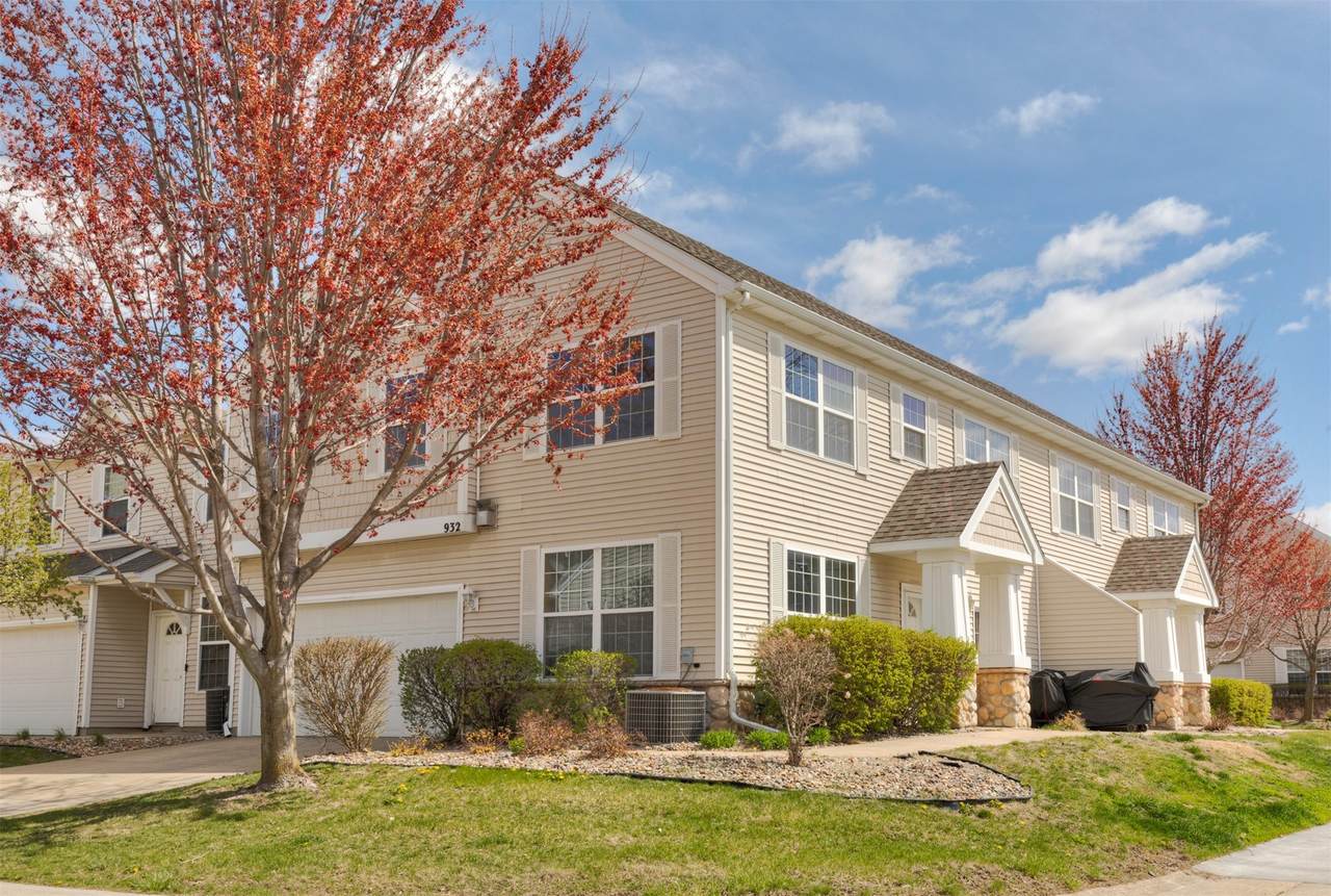 932 Hyacinth Lane - Photo 1