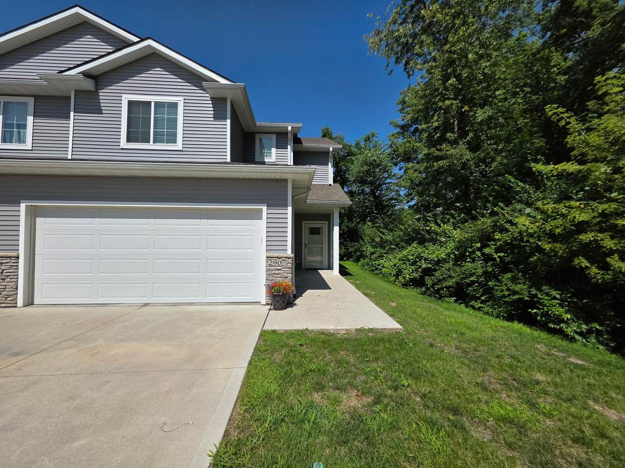 290 Amberwood Drive - Photo 1