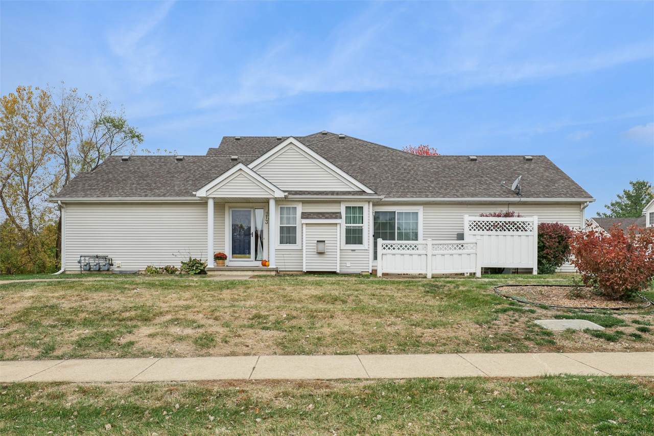 1400 52nd Street - Photo 1