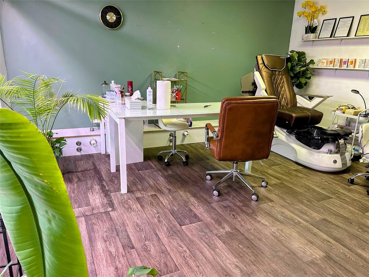 119 19th Street - Photo 1