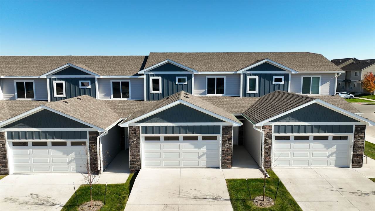 209 Waverly Drive - Photo 1