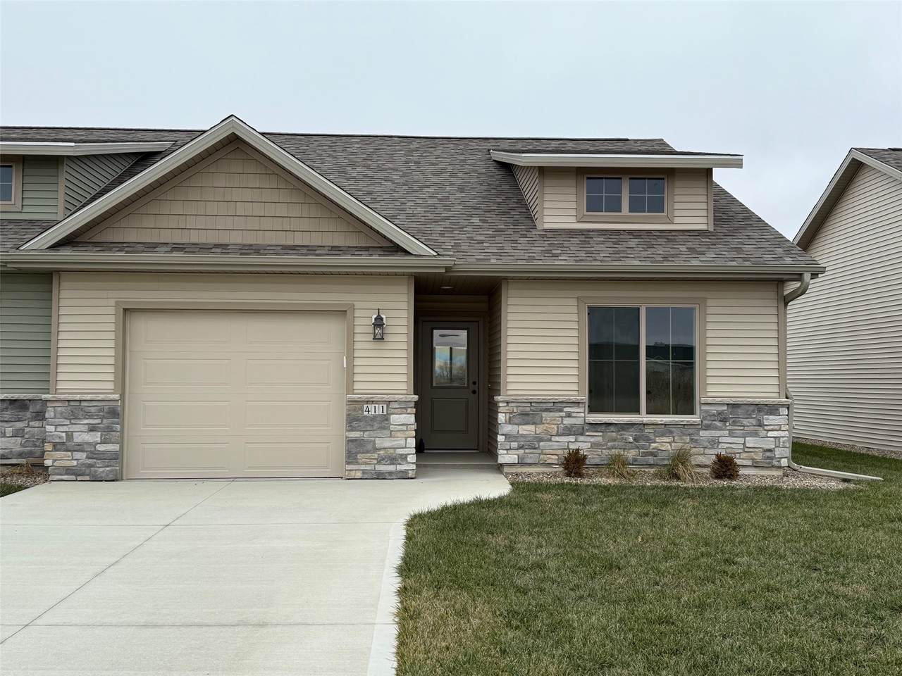 411 Madison Street - Photo 1