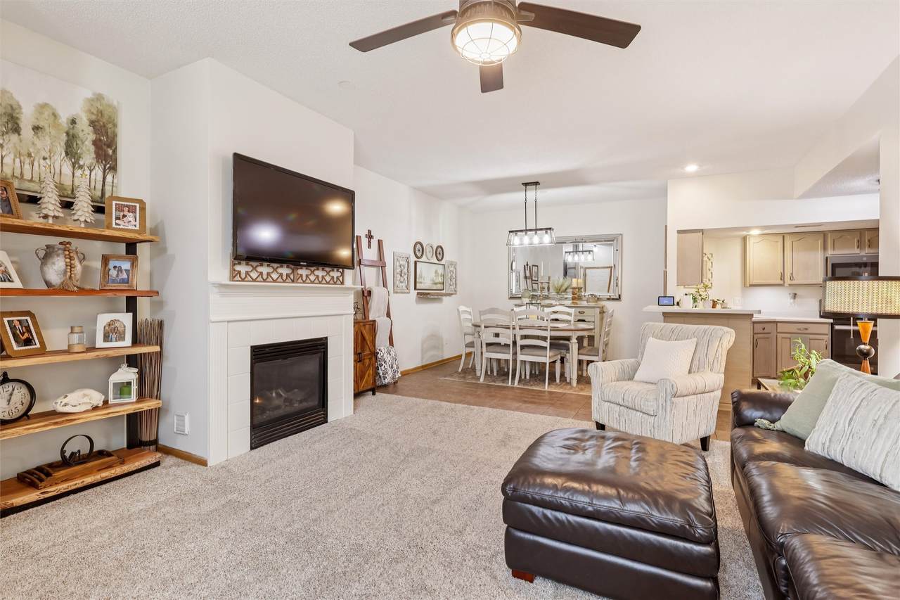 5466 Longview Court - Photo 1