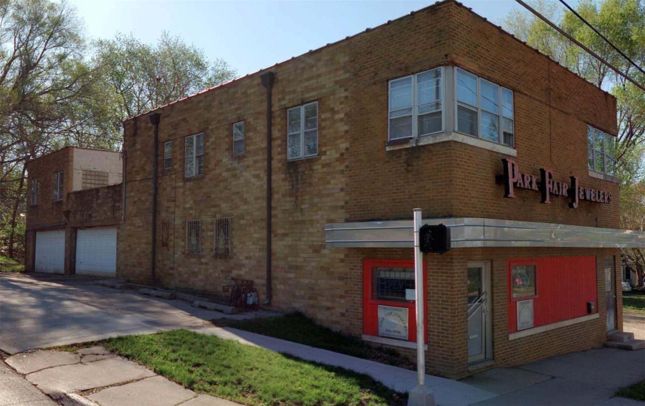 2925 2nd Avenue - Photo 1