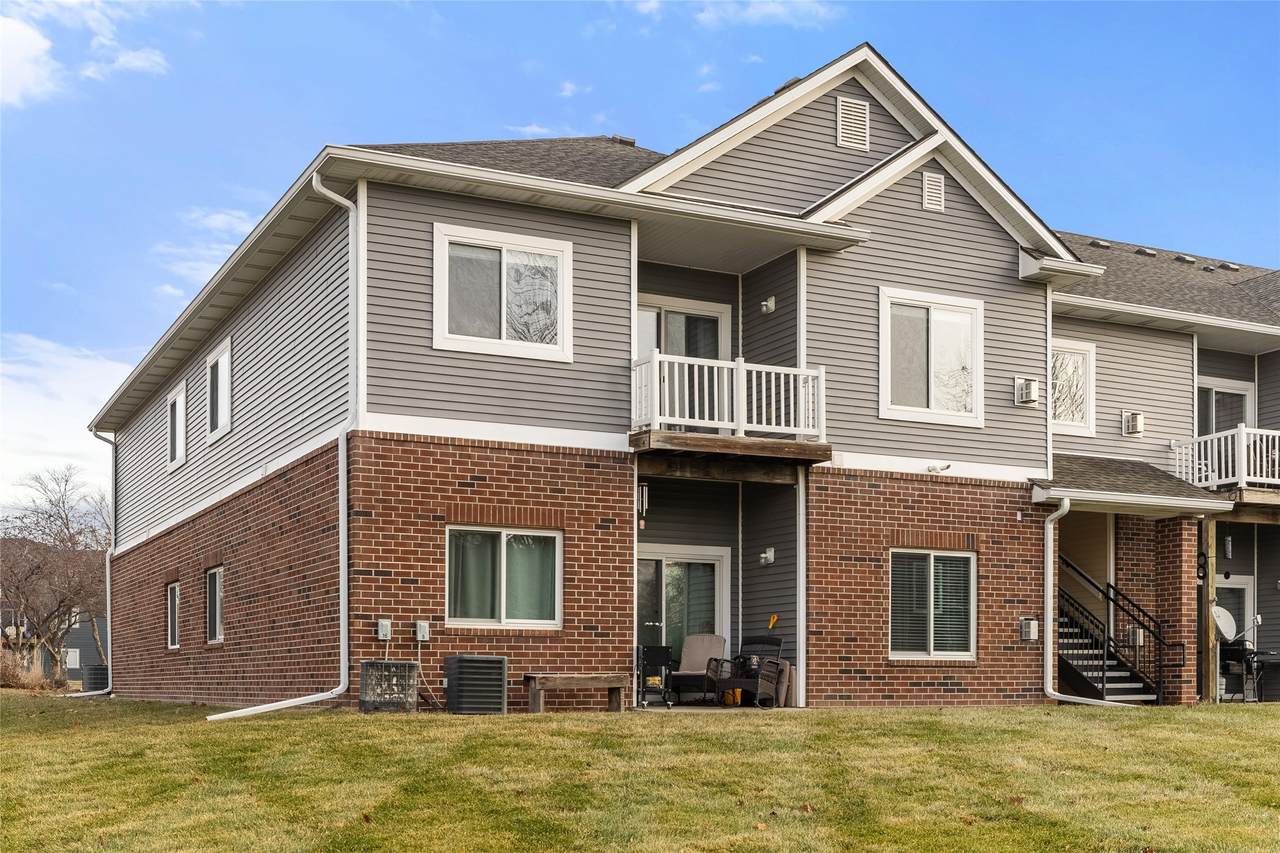 905 7th Avenue - Photo 1