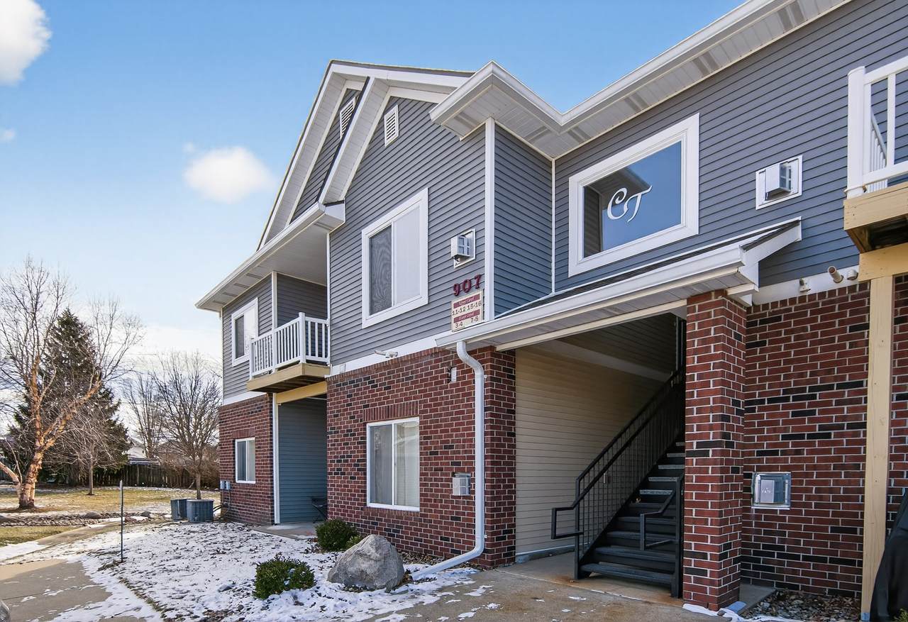 907 7th Avenue - Photo 1