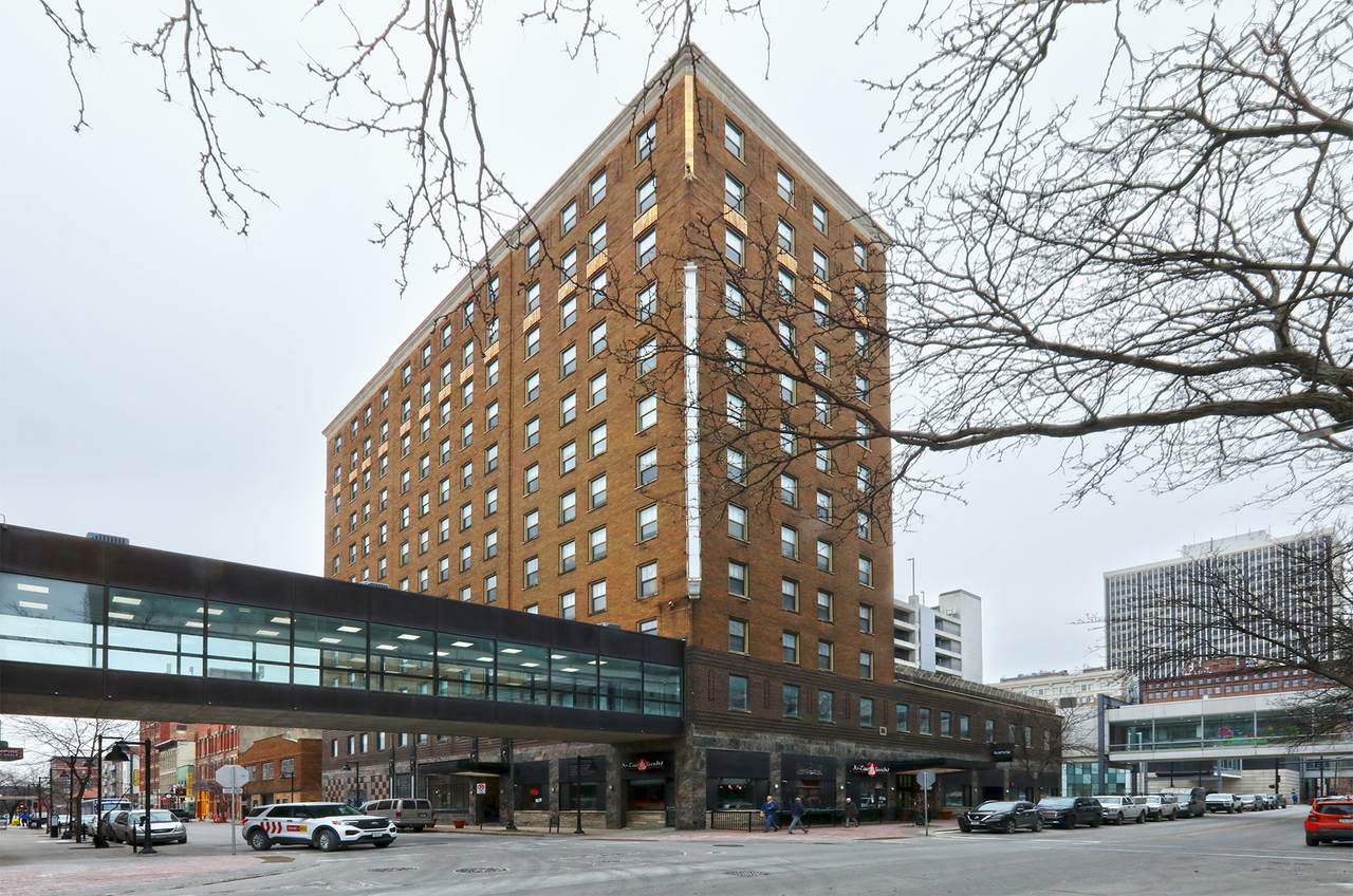 400 Walnut Street - Photo 1