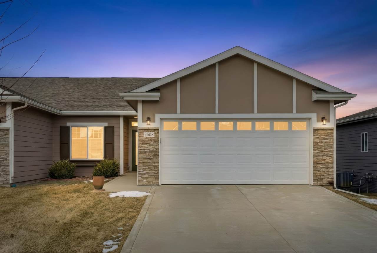 2508 3rd Avenue - Photo 1