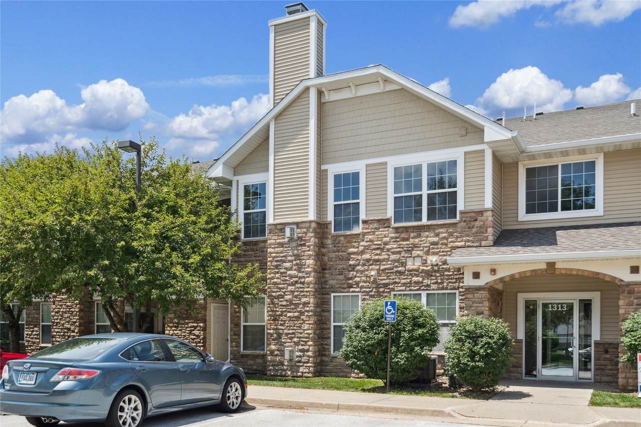 1313 University Avenue - Photo 1