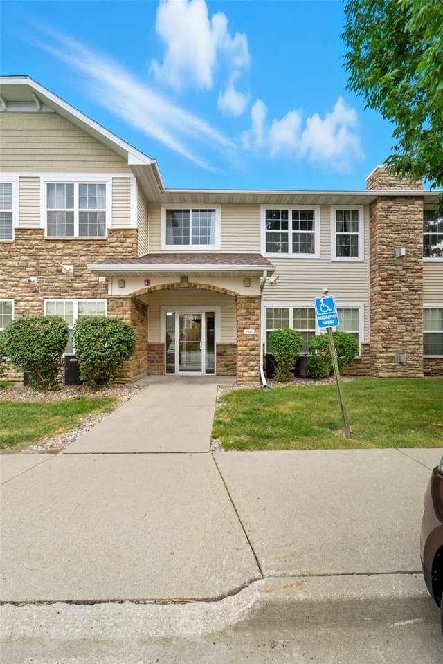 1307 University Avenue - Photo 1