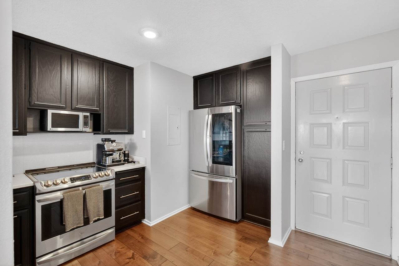 300 Walnut Street - Photo 1