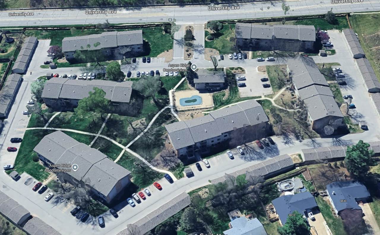 9557 University Avenue - Photo 1