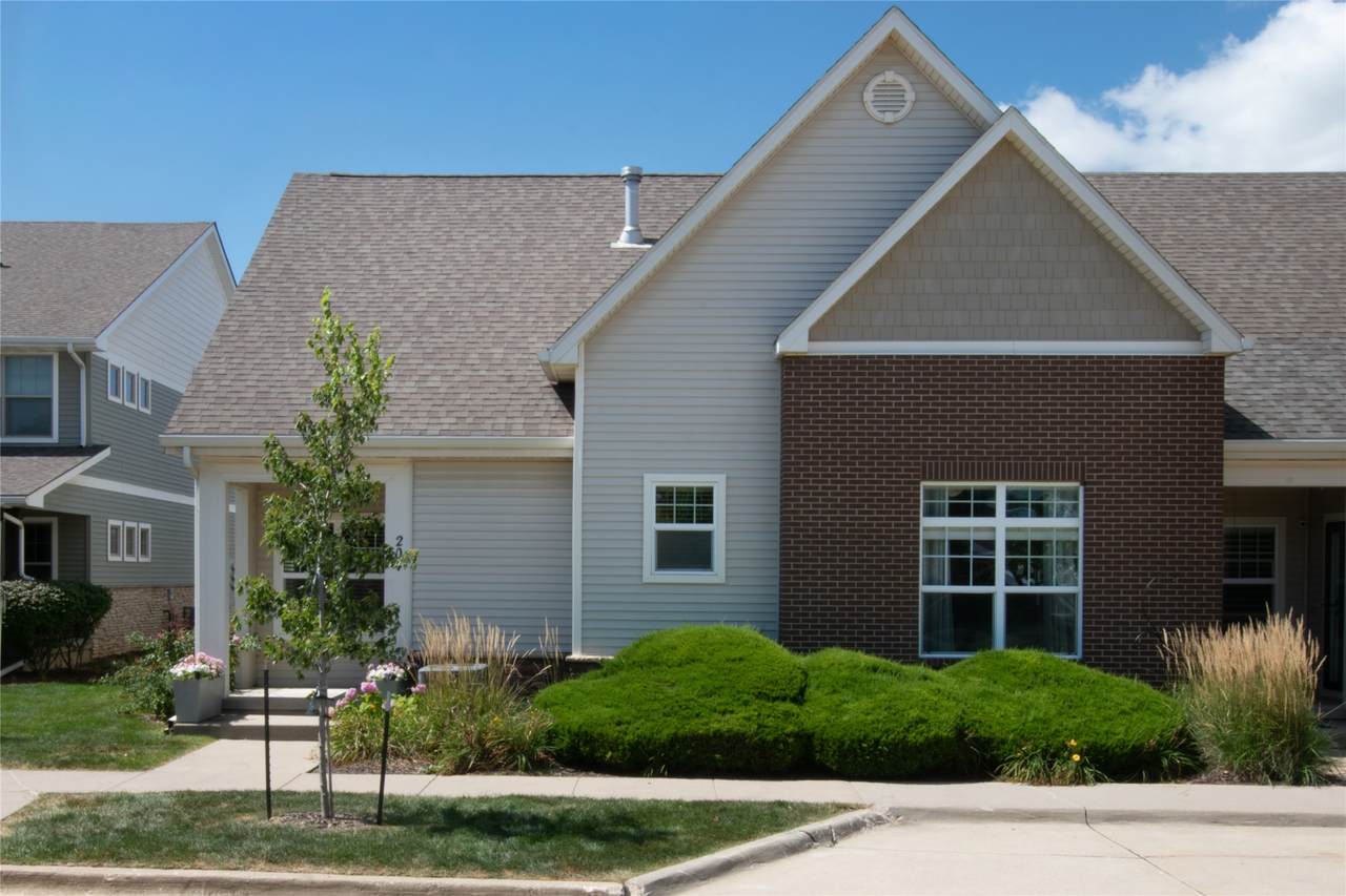 204 Cambridge Drive - Photo 1