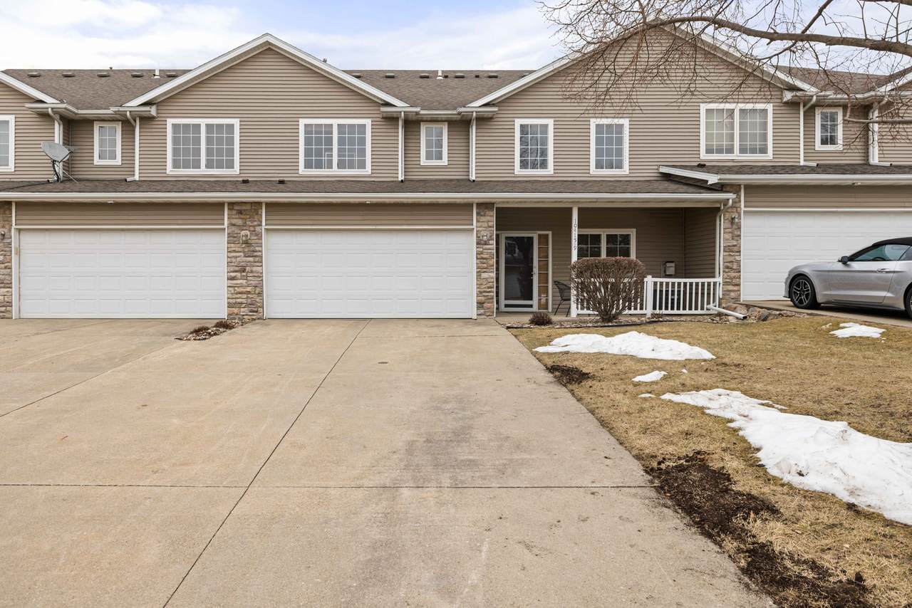10415 Hickory Drive - Photo 1
