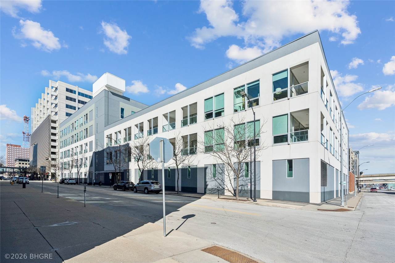 111 10th Street - Photo 1