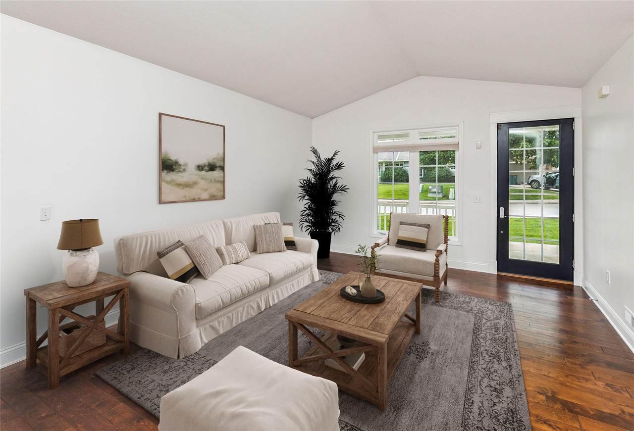 2222 35th Street - Photo 1