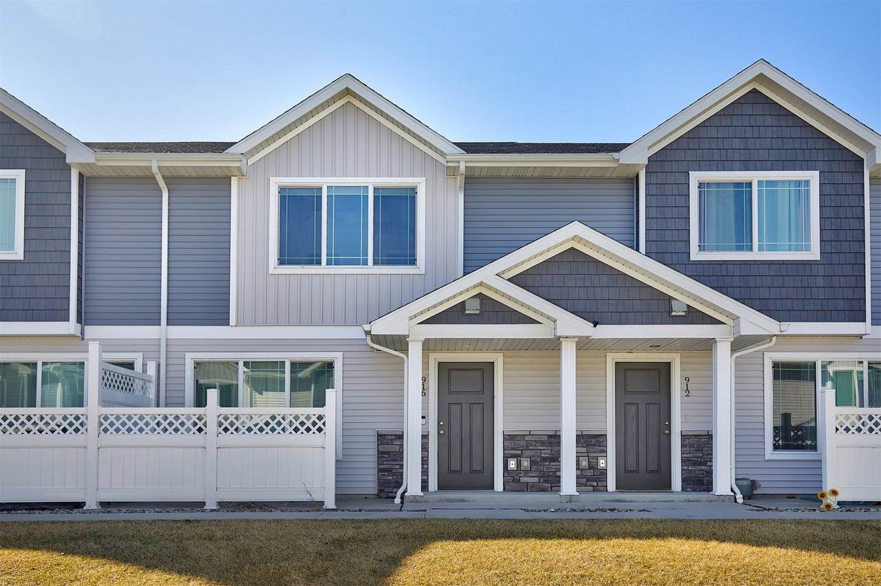 916 57th Lane - Photo 1