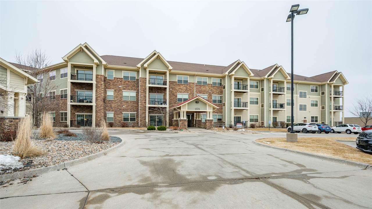1370 Magazine Road - Photo 1