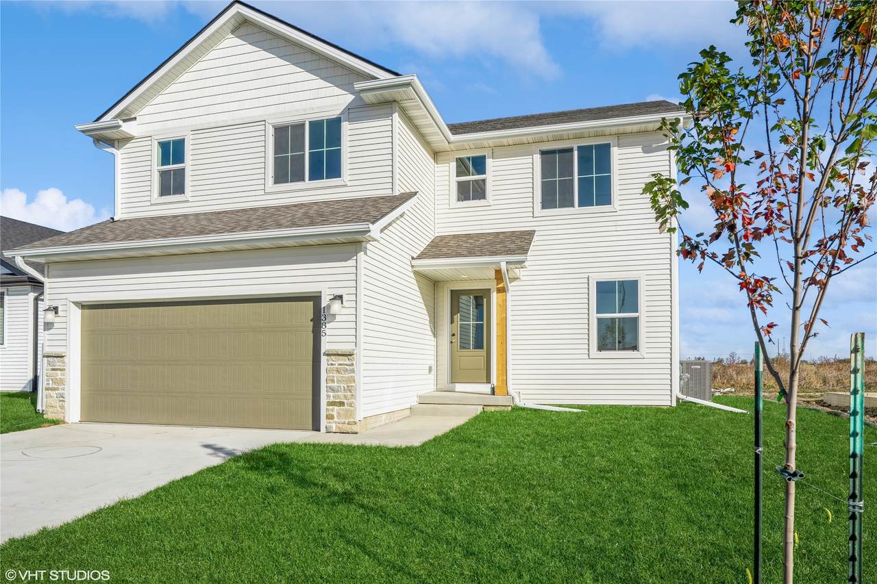 1385 Locust Street - Photo 1