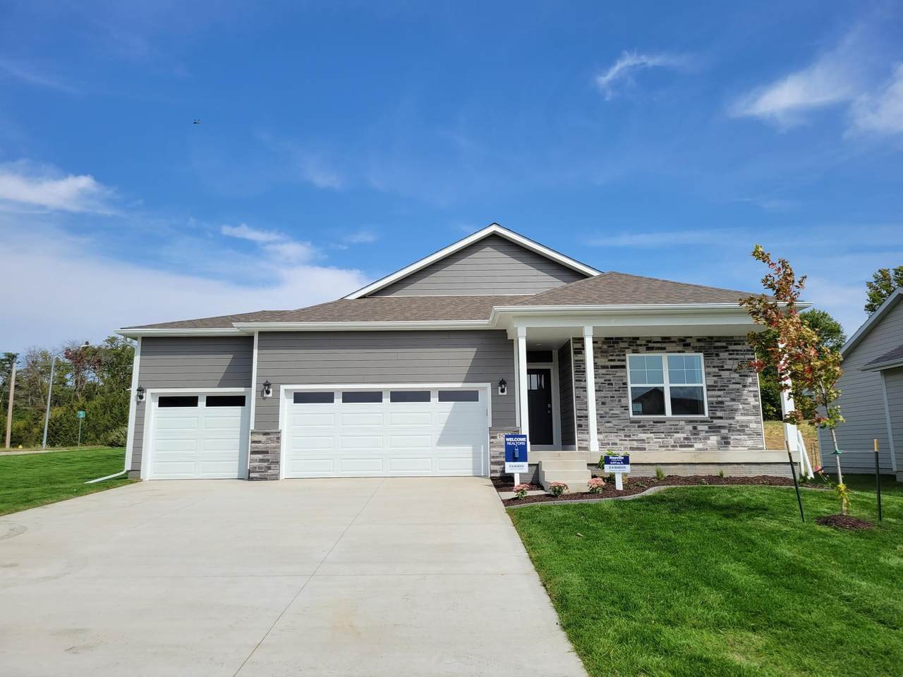 609 Meadows Court - Photo 1