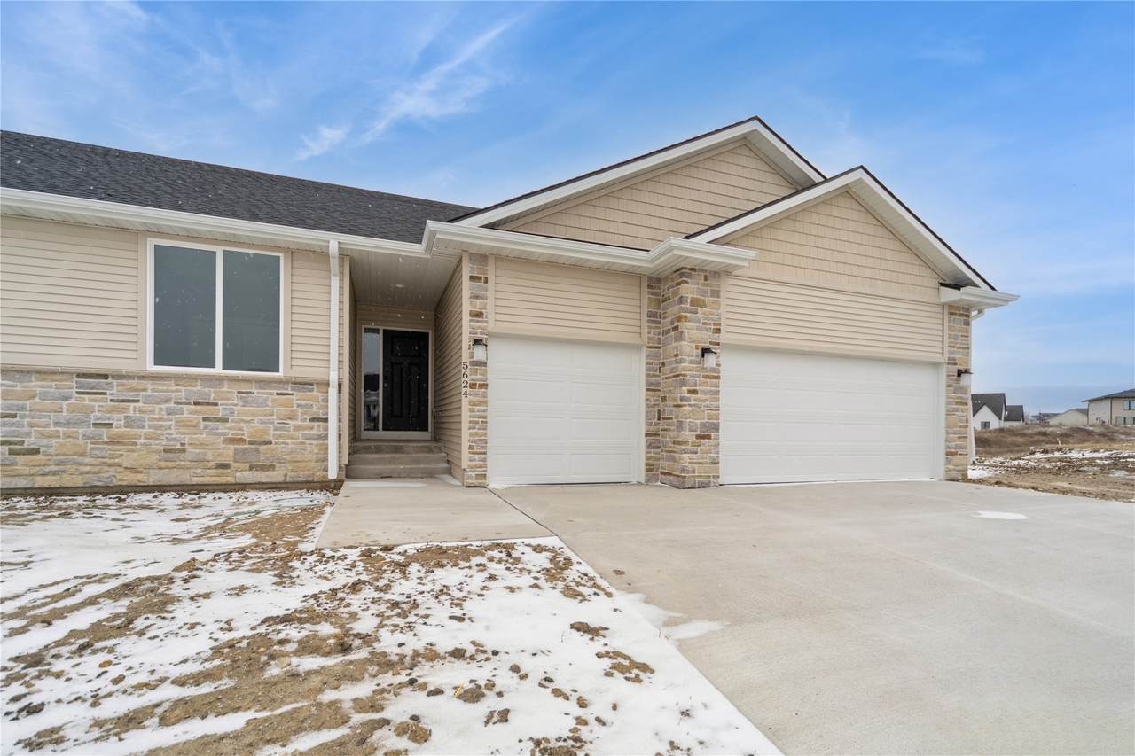 5624 Creek Ridge Drive - Photo 1
