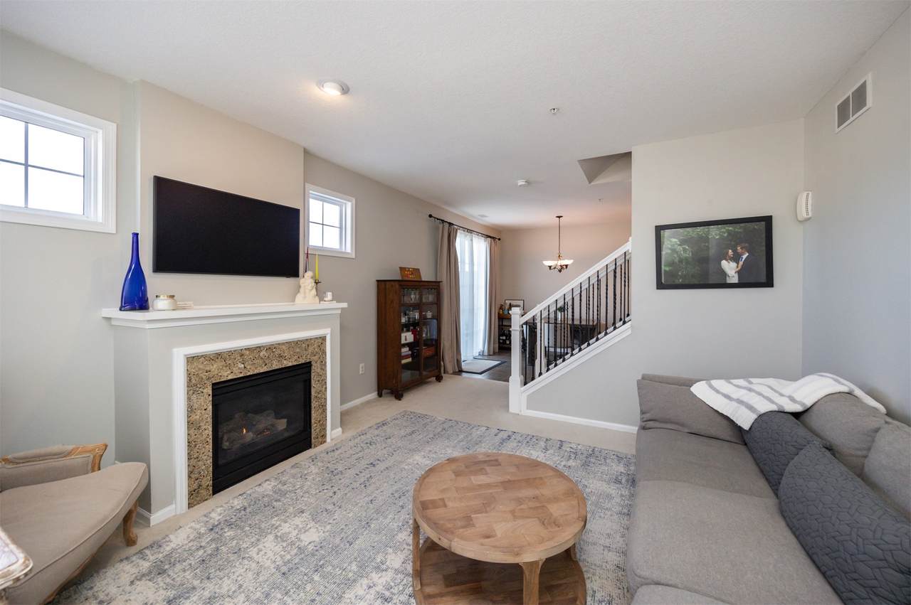 667 Villa Court - Photo 1