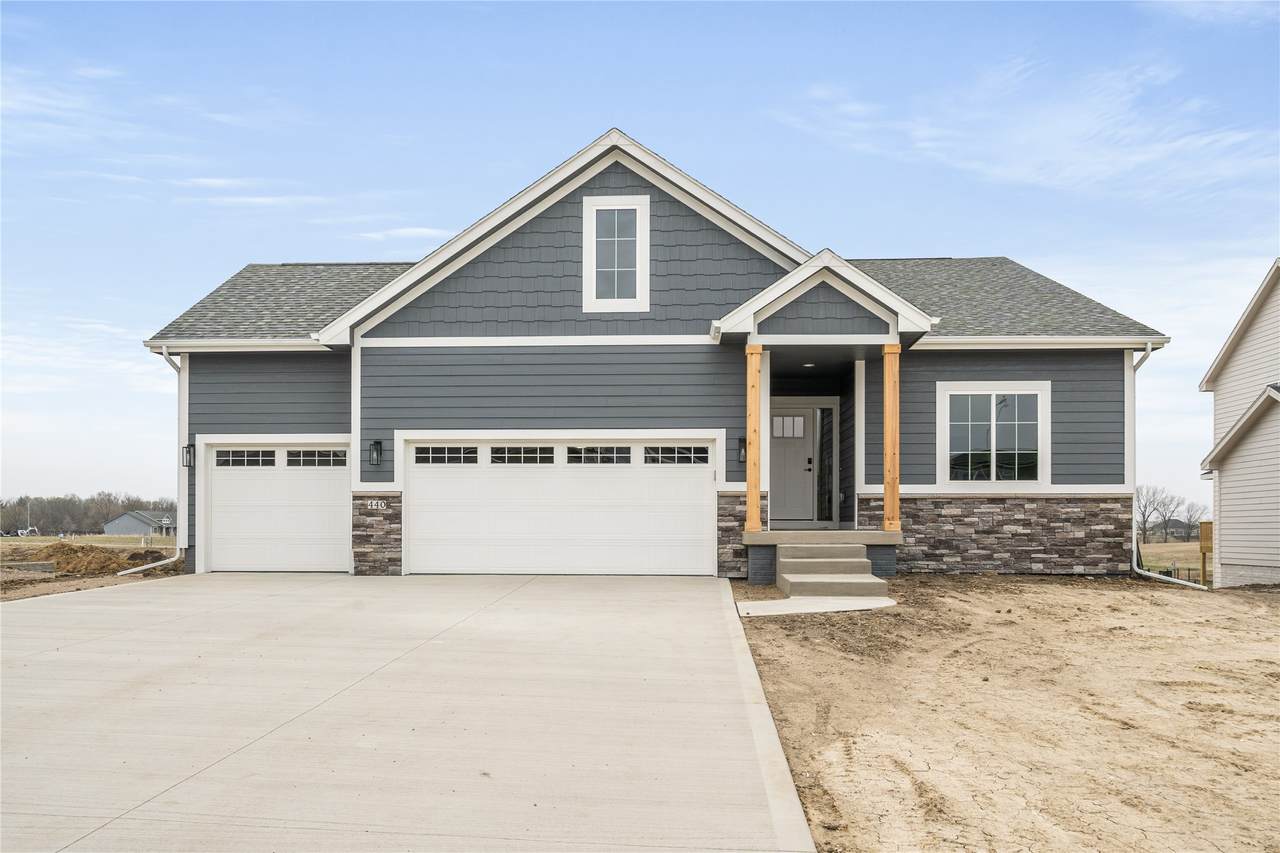 440 Ashley Circle - Photo 1