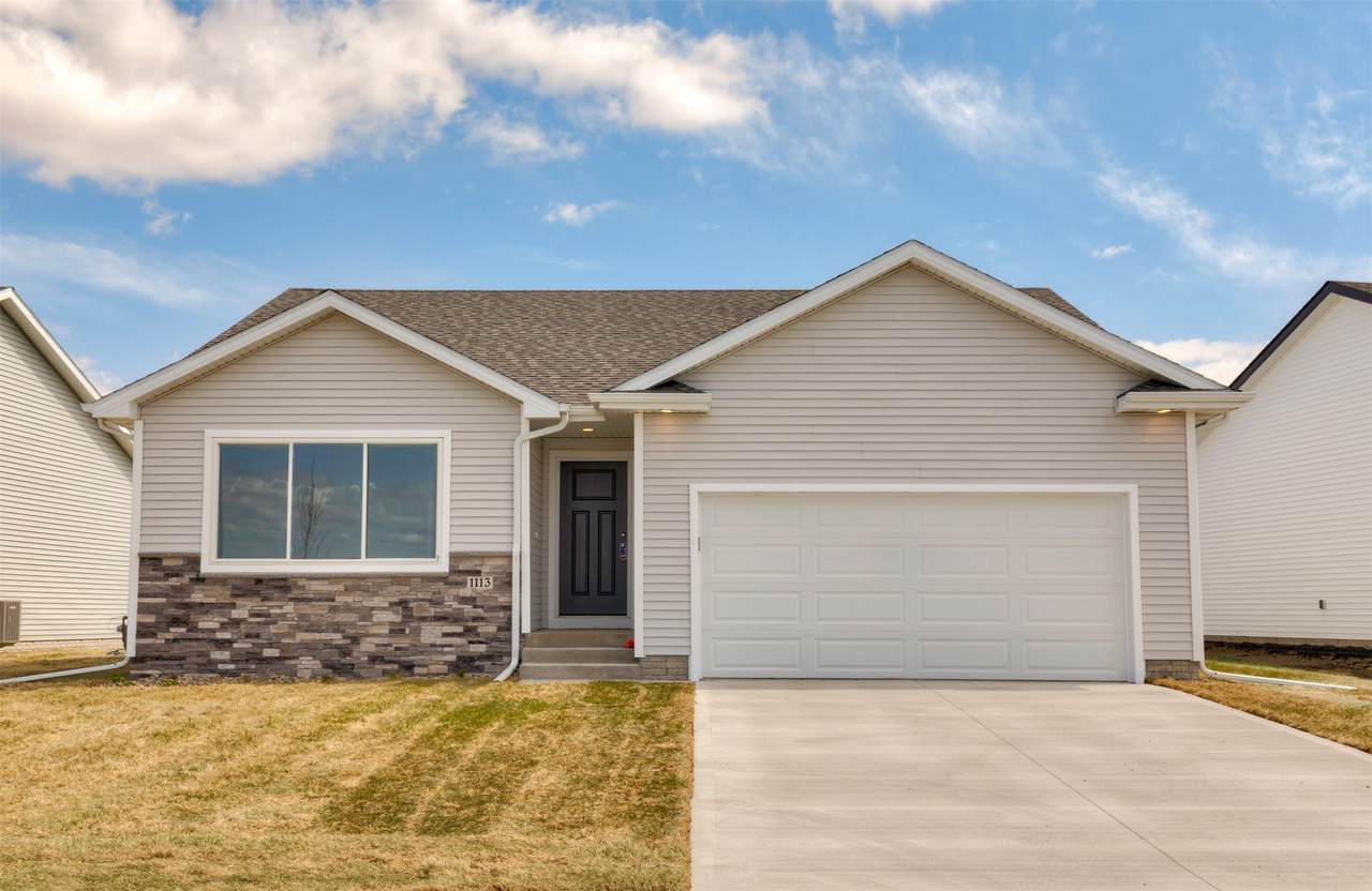 1113 Featherstone Avenue - Photo 1