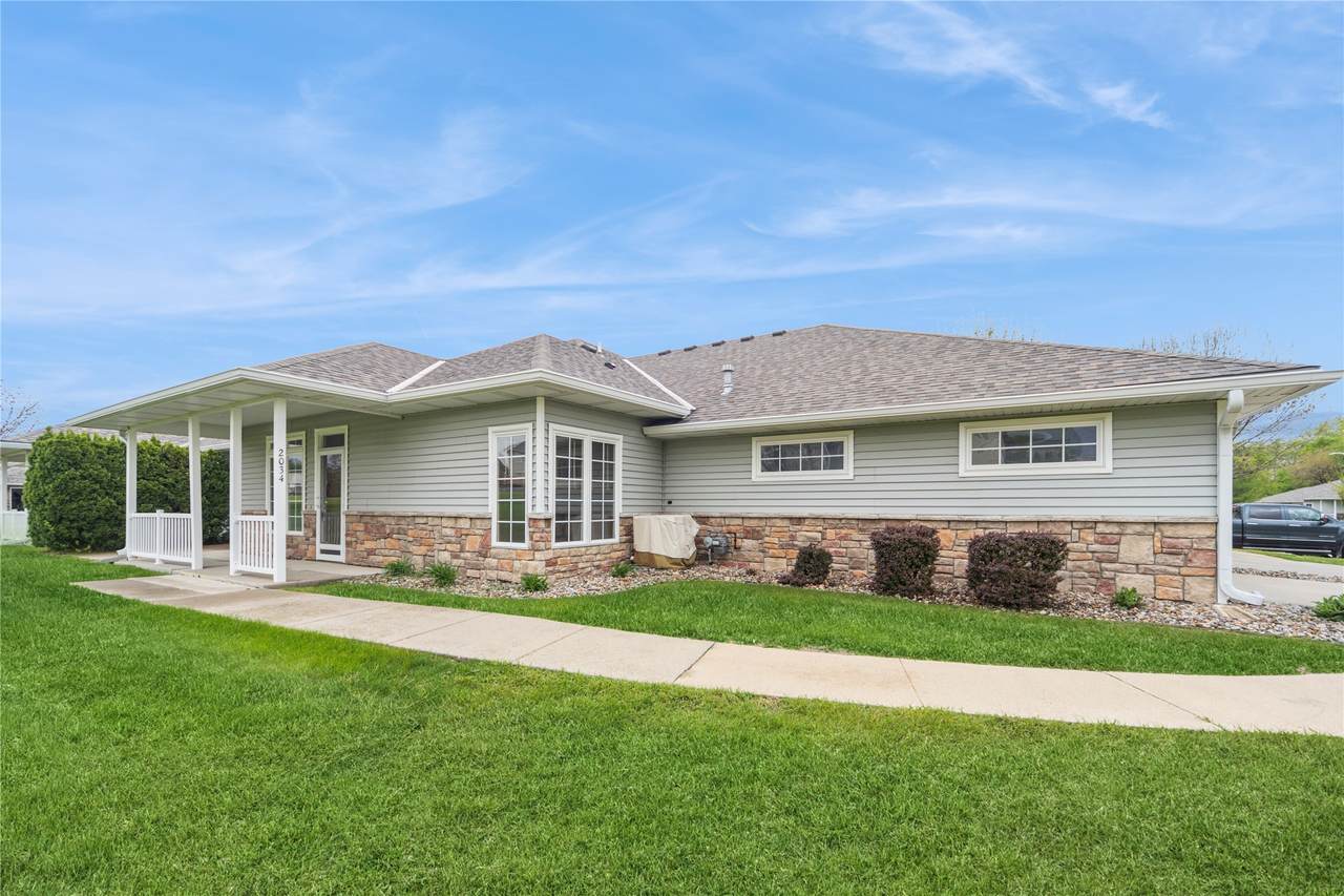 2034 35th Street - Photo 1